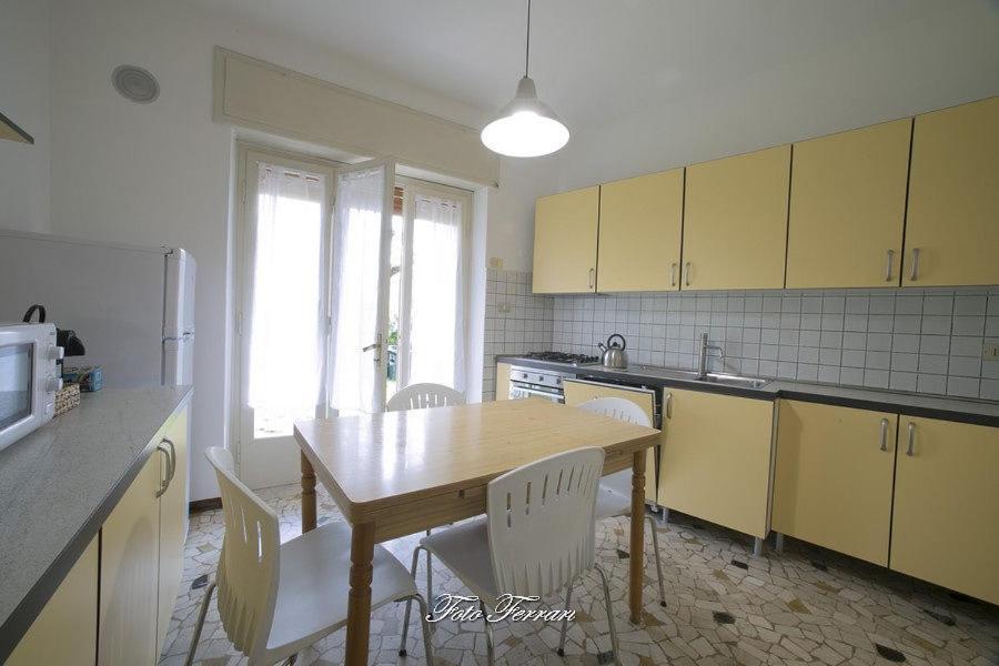 Casa Vacanze Gli Ulivi Del Lago Villa Sale Marasino Ngoại thất bức ảnh