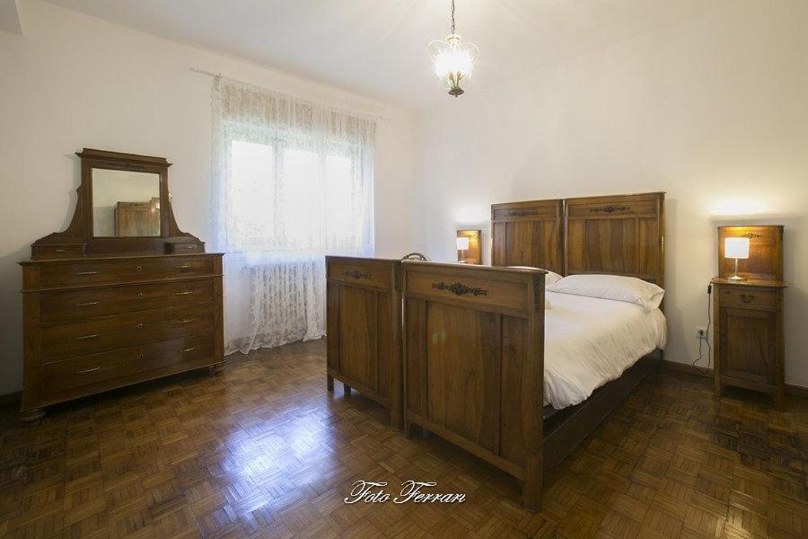 Casa Vacanze Gli Ulivi Del Lago Villa Sale Marasino Ngoại thất bức ảnh